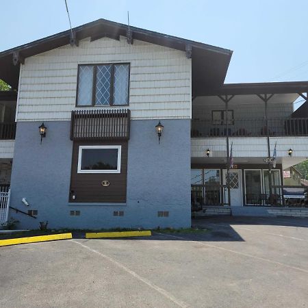 Ski Mountain Lodge แกตลิงเบิร์ก ภายนอก รูปภาพ